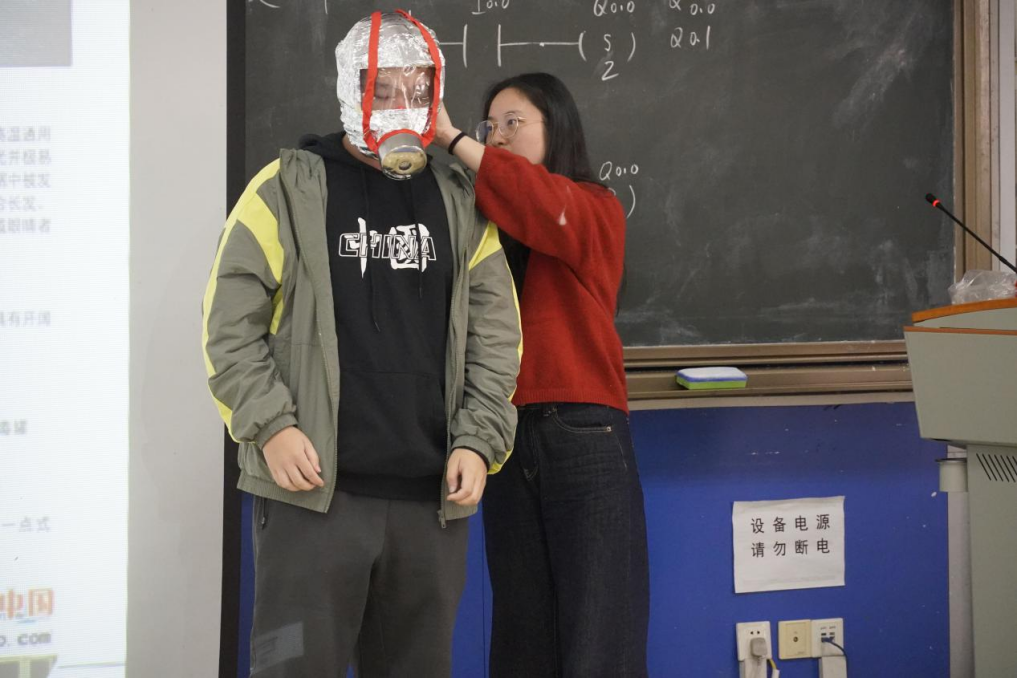 e90e6f5500b24f8584aaa5ae3d778731.png